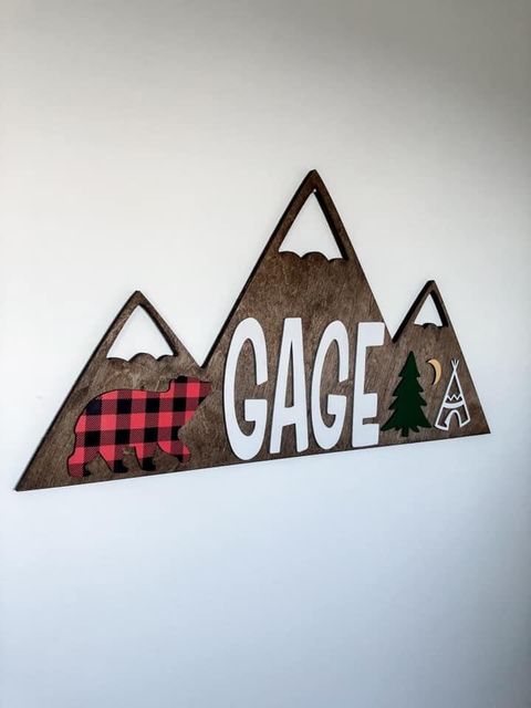 Wooden Round Name Sign with 3D Letters-Mountain